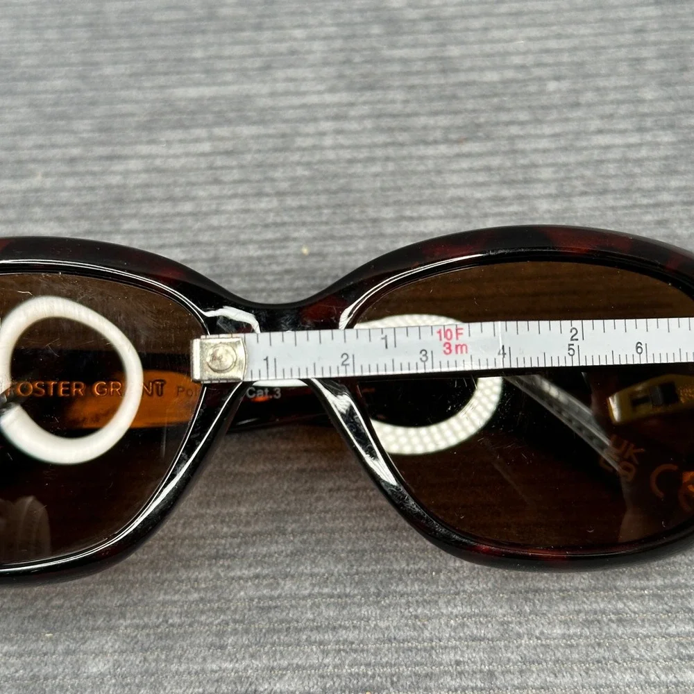 Foster Grant Polarized Y2K Sunglasses Tortoise Shell Brown Oval Frames Cat lens